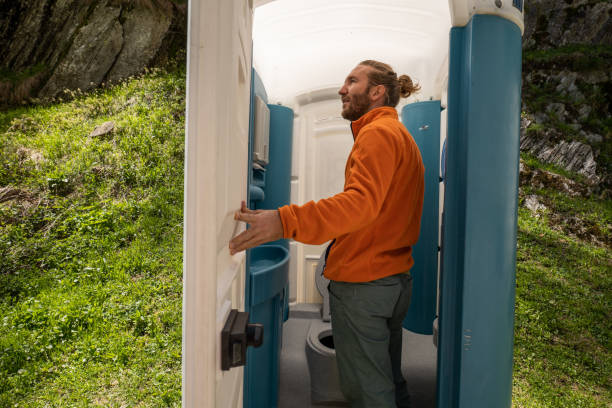 Best Construction site porta potty rental  in Oskaloosa, IA